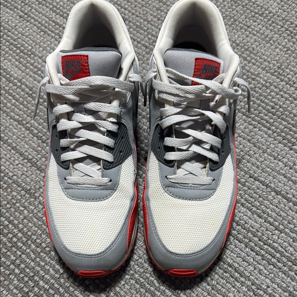 Nike Men's Gray and Red Air Max